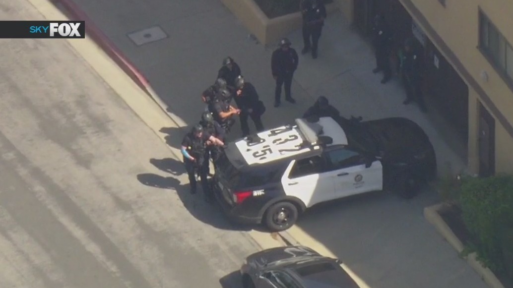 Barricaded suspect in Harbor City